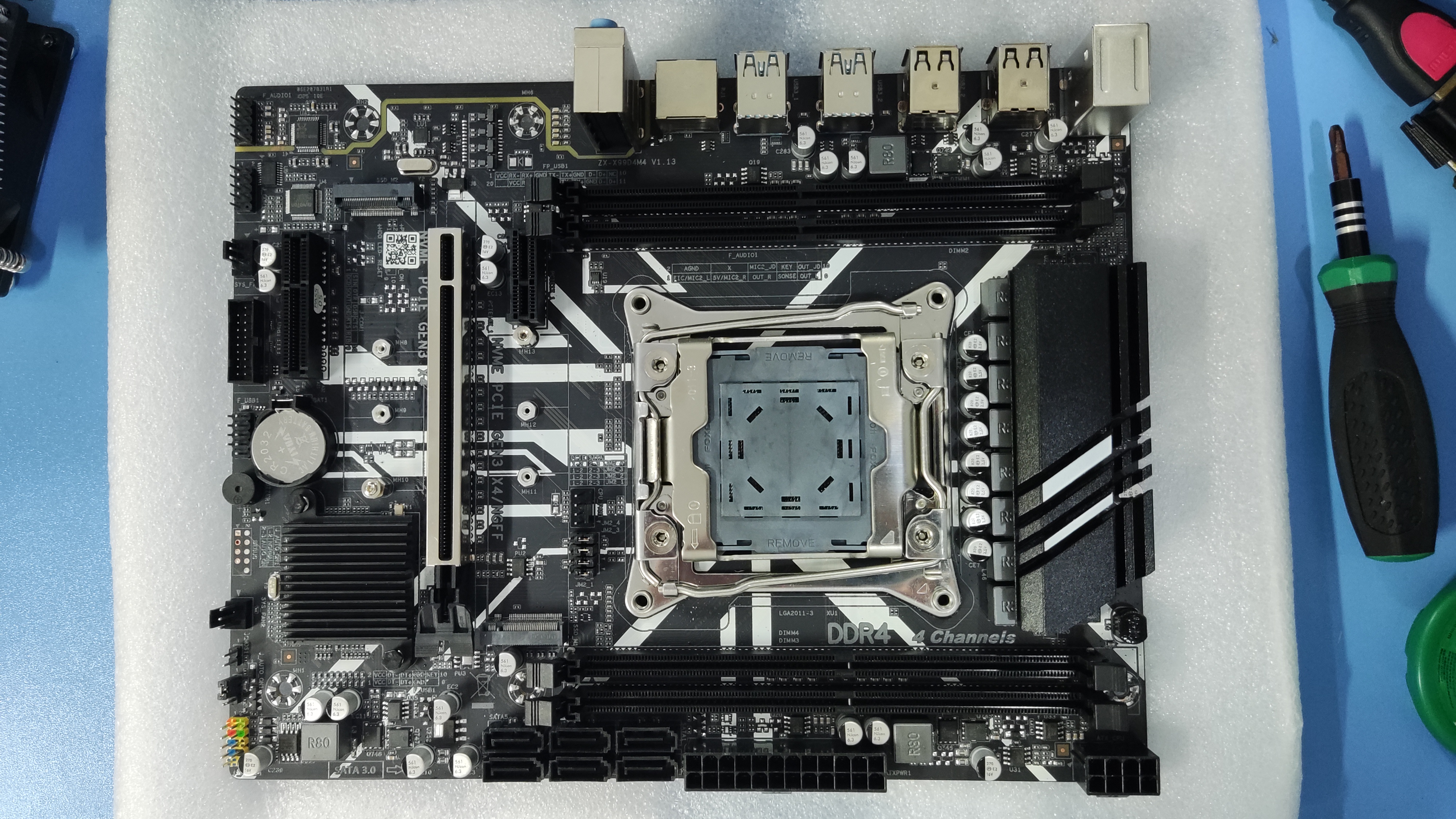 英特尔 X99 主板 2025-7-22_23-19-45_h8ynz8y4xi.jpg