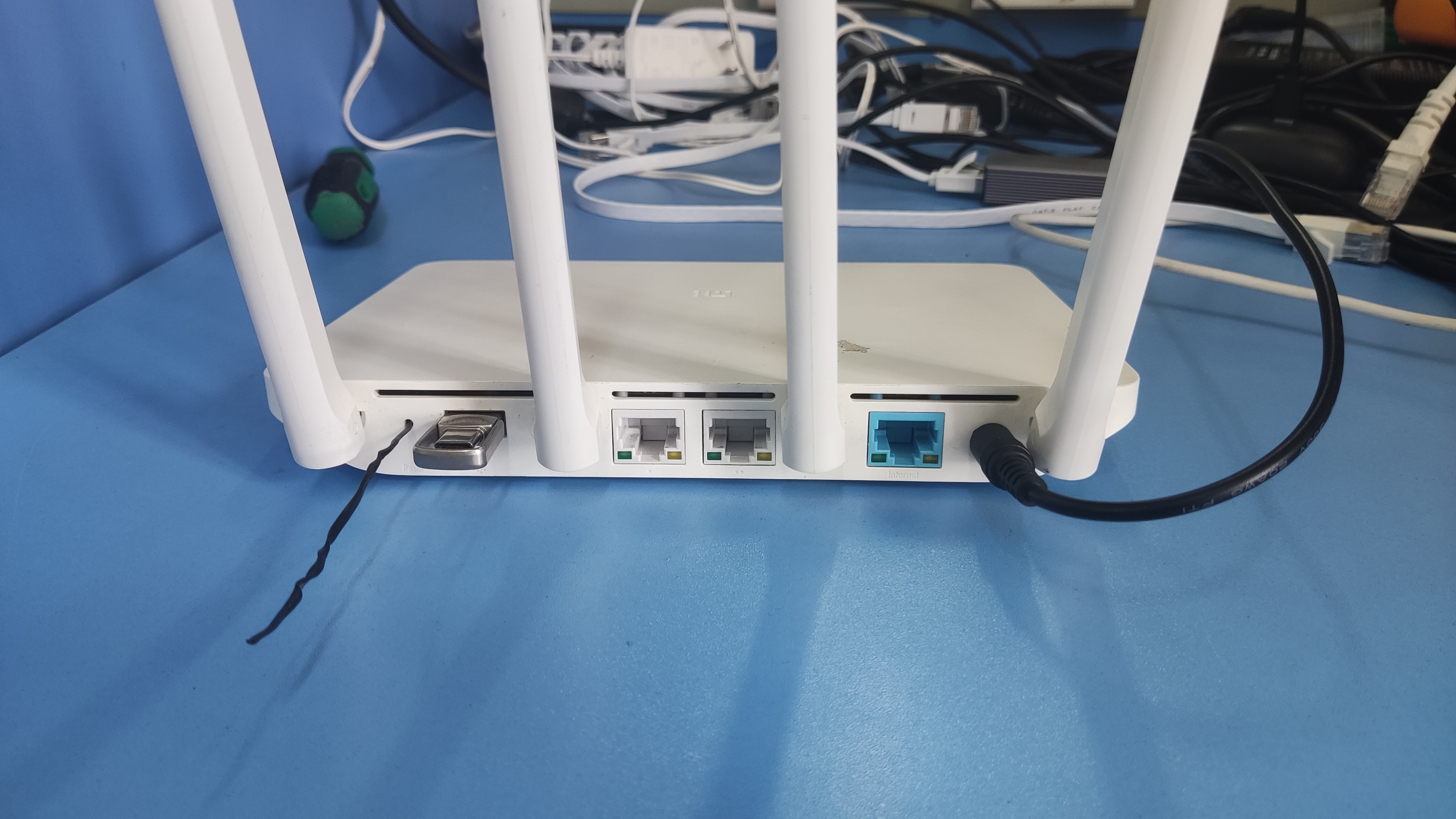 使用U盘解锁 SSH 2025-7-28_19-49-49_29kfyczxqf.jpg