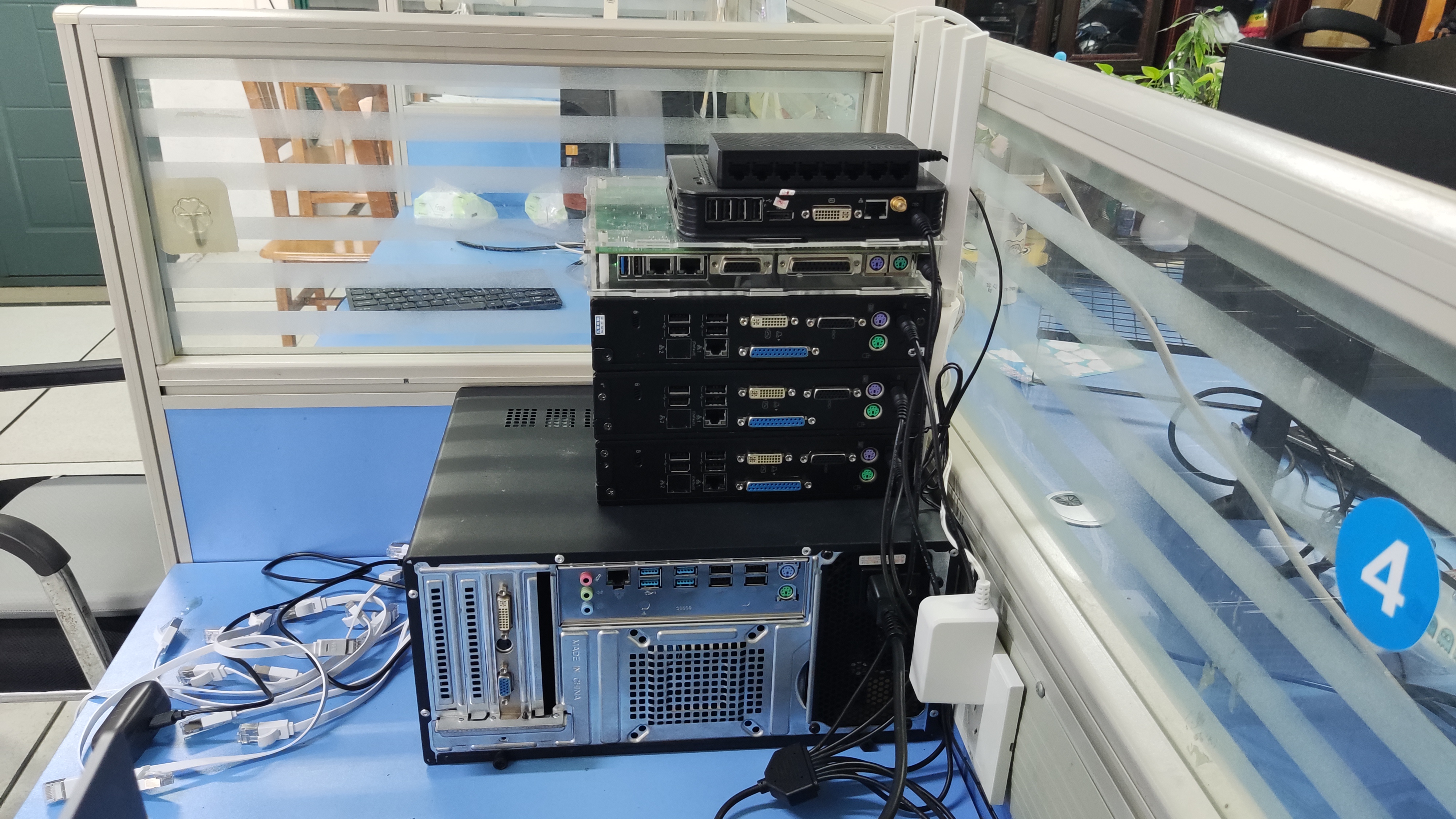 连接所有设备电源 2025-8-6_11-52-39_y7crgyizne.jpg