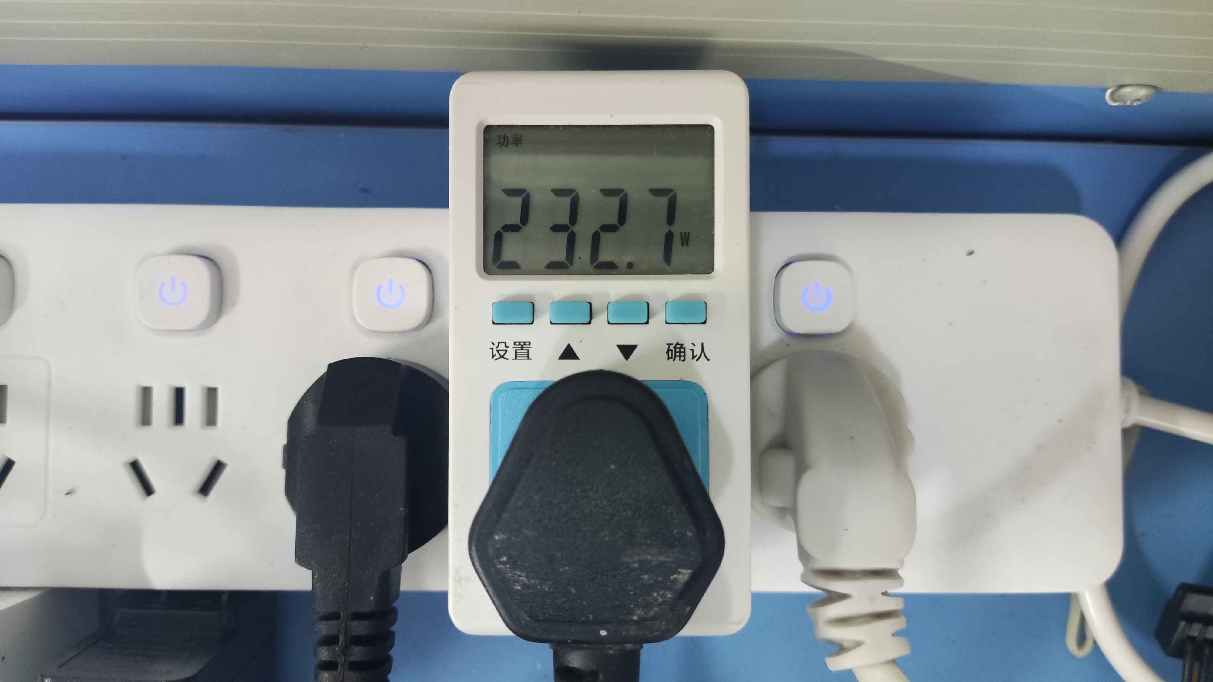 超融合节点1 满载功耗 2025-9-9_17-00-37.jpg